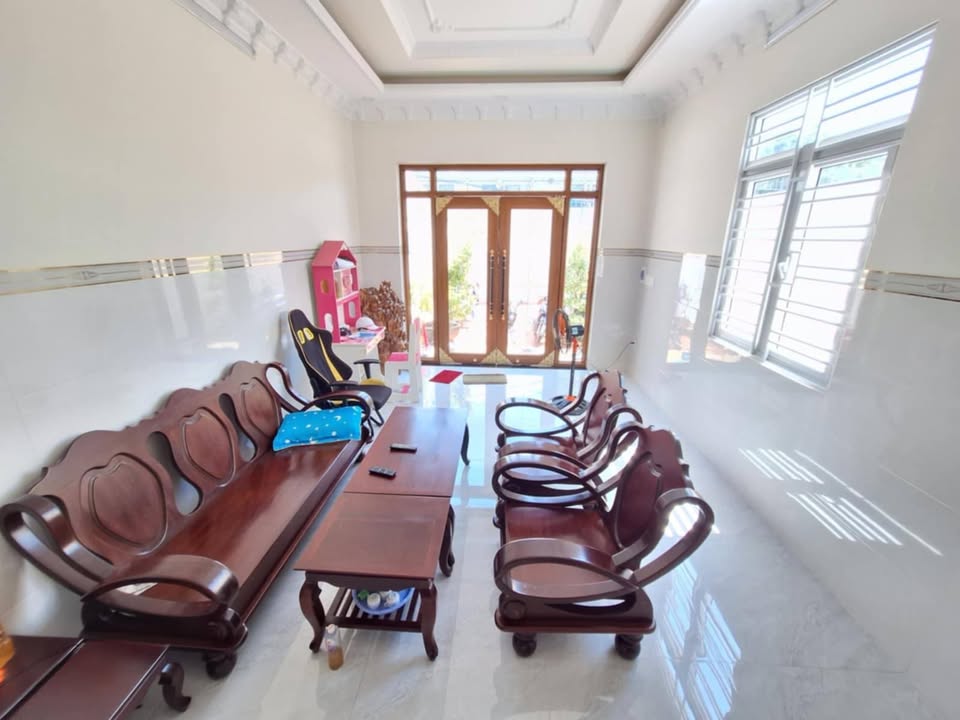Bán nhà căn góc 3 mặt tiền, Khu VIP Đ 160, phường Tăng Nhơn Phú (#38) 